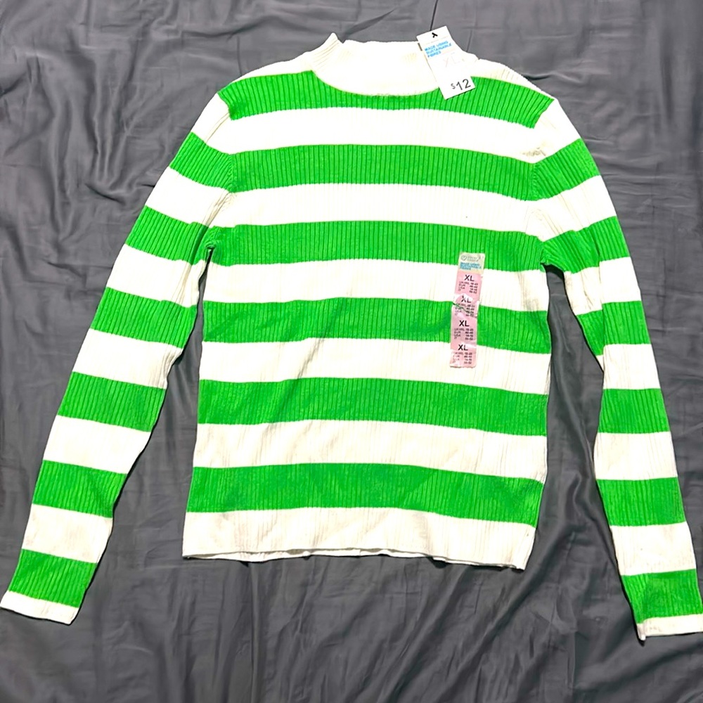 Brand new turtleneck size xl